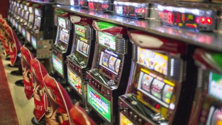 Branded Slot Games: Movies, Music, and Pop Culture on the Reels
